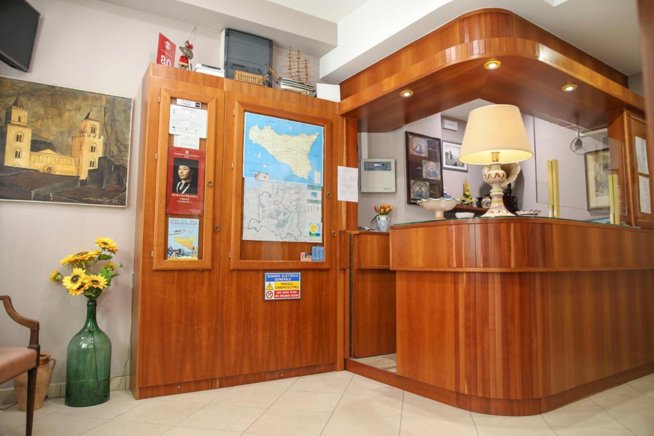 Hotel La Giara เชฟาลู ภายนอก รูปภาพ