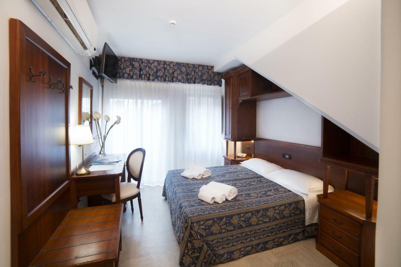 Hotel La Giara เชฟาลู ภายนอก รูปภาพ